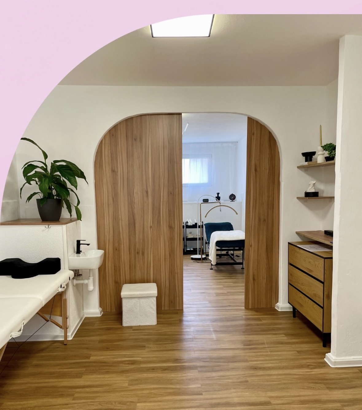 Interiér salónu Devéa Atelier
